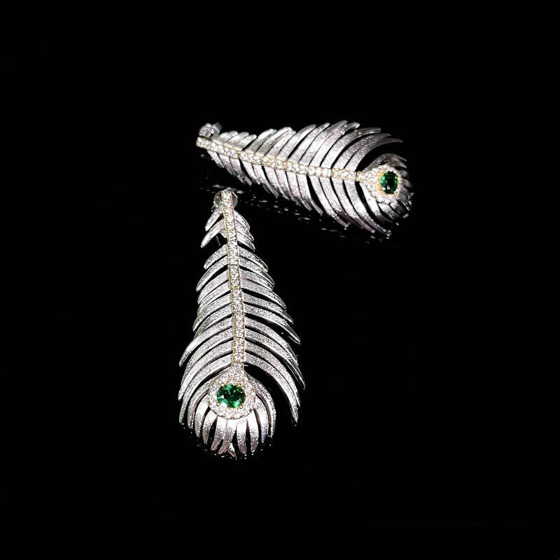 Weave Carved Gold Peacock Emerald Relief Feather Earrings