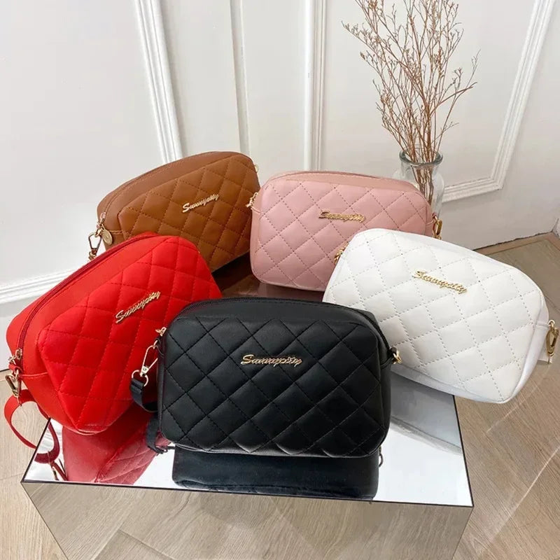 Tassel Crossbody Bag — Quilted Chain Shoulder Bag for Women