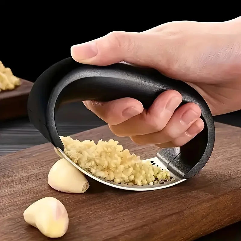 Stainless Steel Garlic Press — One-Press, No-Peel, Dishwasher-Safe Kitchen Tool